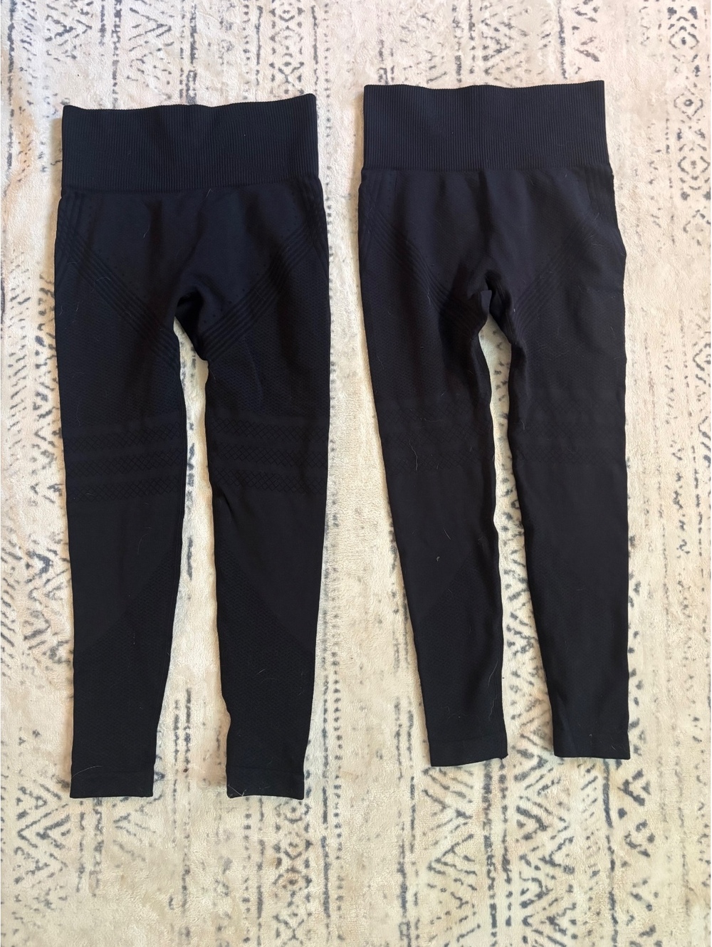 Black High-Waisted Seamless Leggings Size Small